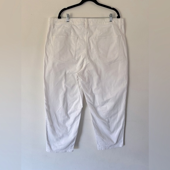 Banana Republic Factory Pure White Mid-Rise Ankle Barrel Leg Jean Size 34/18 - Picture 5 of 6